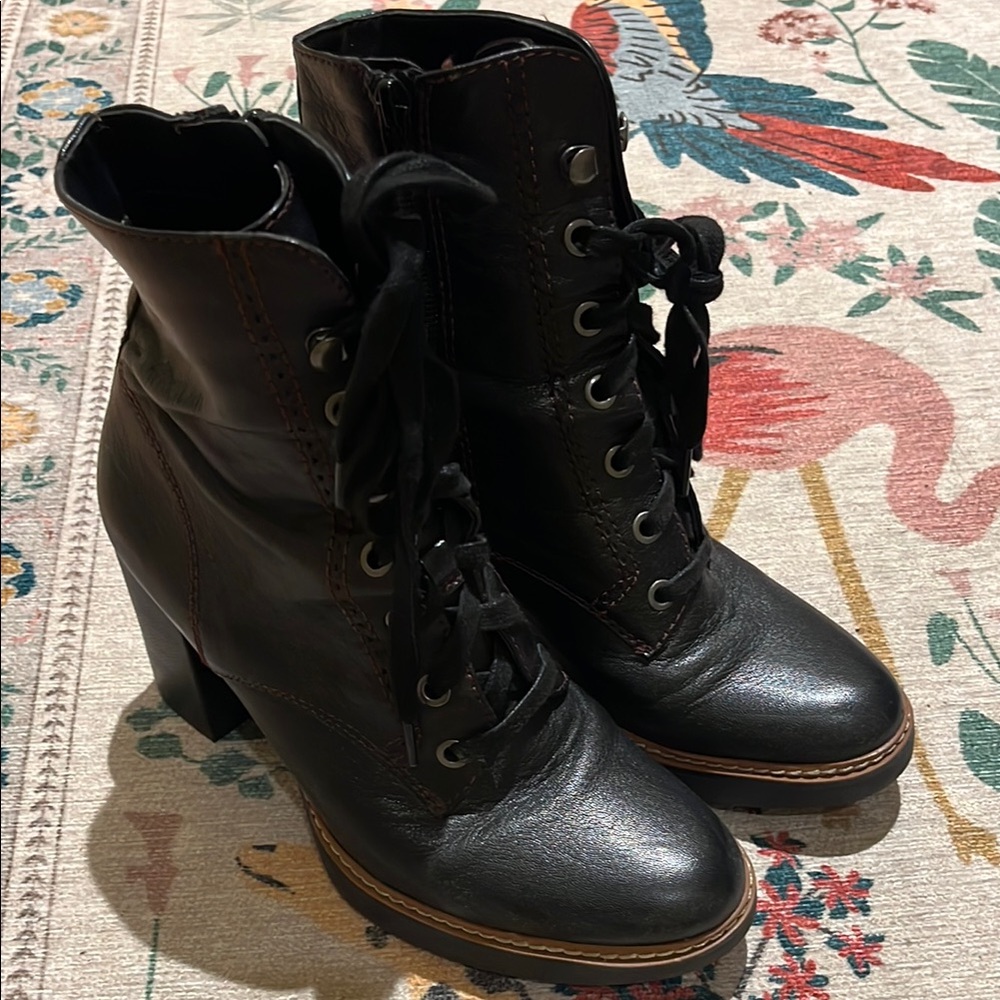 Naturalizer Black Leather Lace-Up Boots